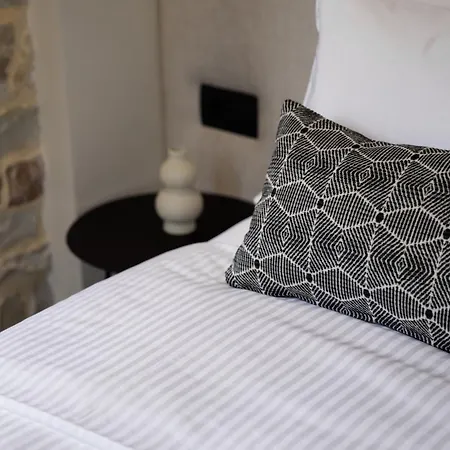 Stitch&stone ジロカストラ