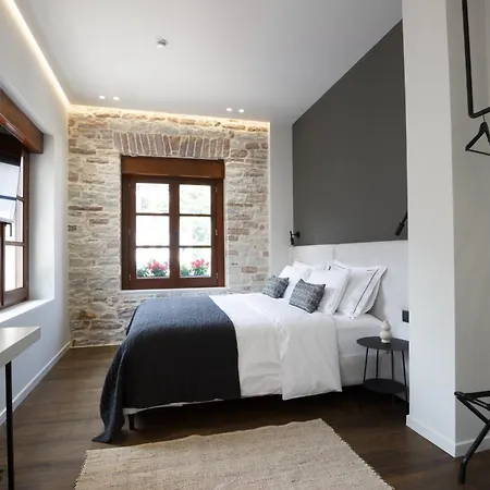 Stitch&stone Hotel *