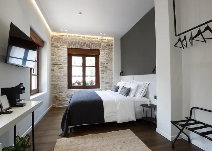 Stitch&stone Hotel *